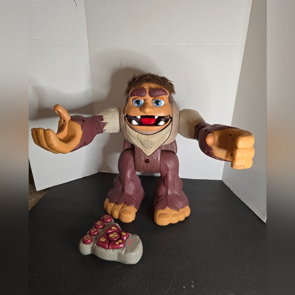 Fisher Price Imaginext BIGFOOT The Monster with Remote.  **No charger/Battery**